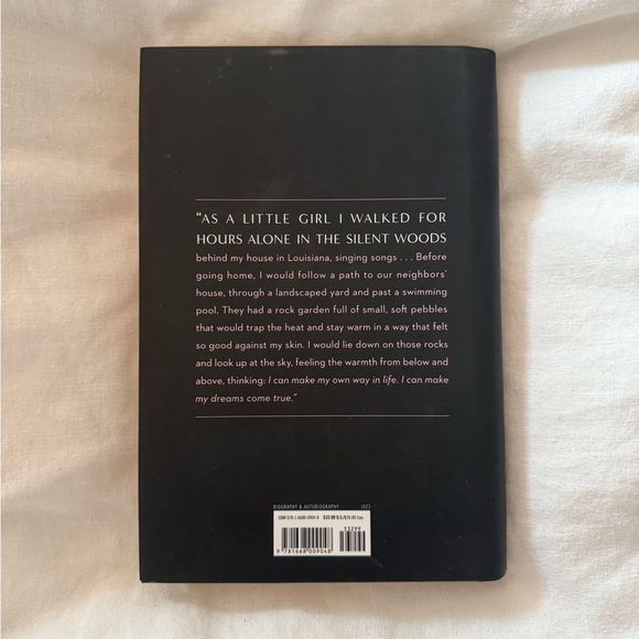 Britney Spears 'The Woman in Me' Hardcover Book - Black Cover - Picture 3 of 7